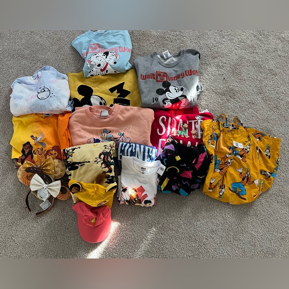 16 PIECE DISNEY APPAREL BUNDLE | WYSIWYG | NWT/NWOT | XS/S